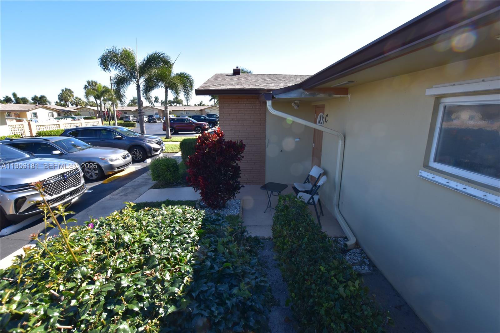 CRESTHAVEN VILLAS 16 COND - Residential