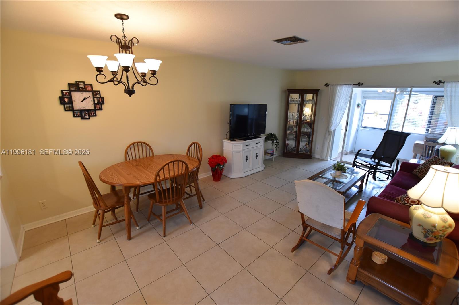 CRESTHAVEN VILLAS 16 COND - Residential