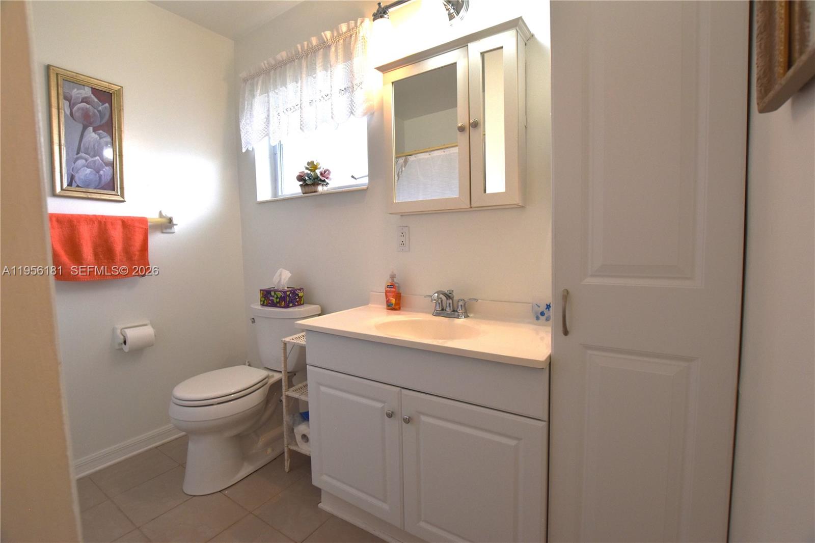 CRESTHAVEN VILLAS 16 COND - Residential