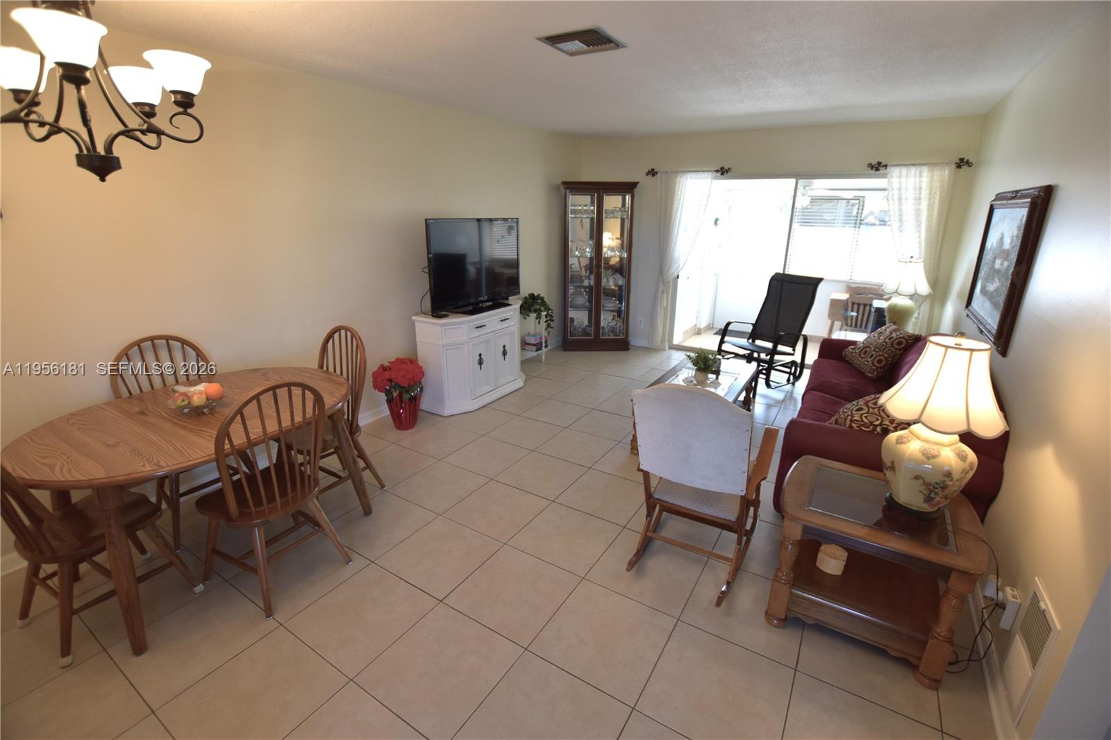 CRESTHAVEN VILLAS 16 COND - Residential