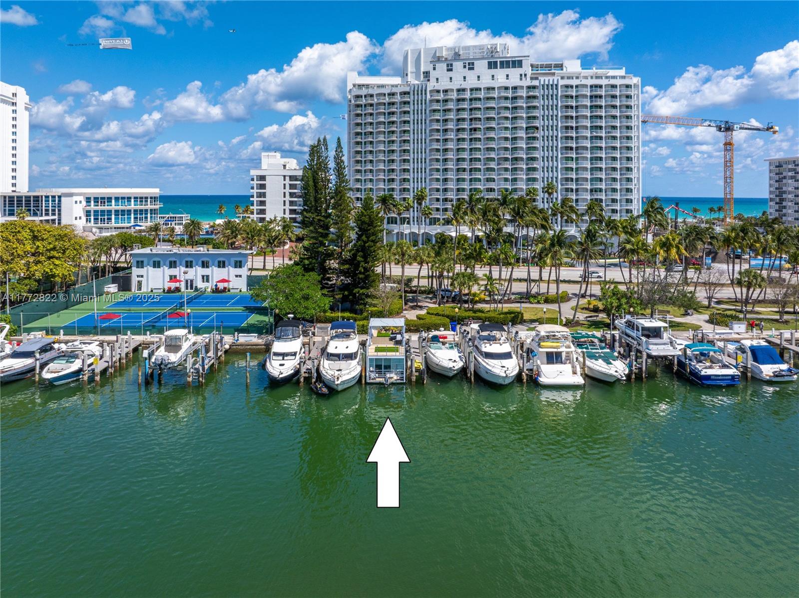 THE CARRIAGE HOUSE CONDO - Land