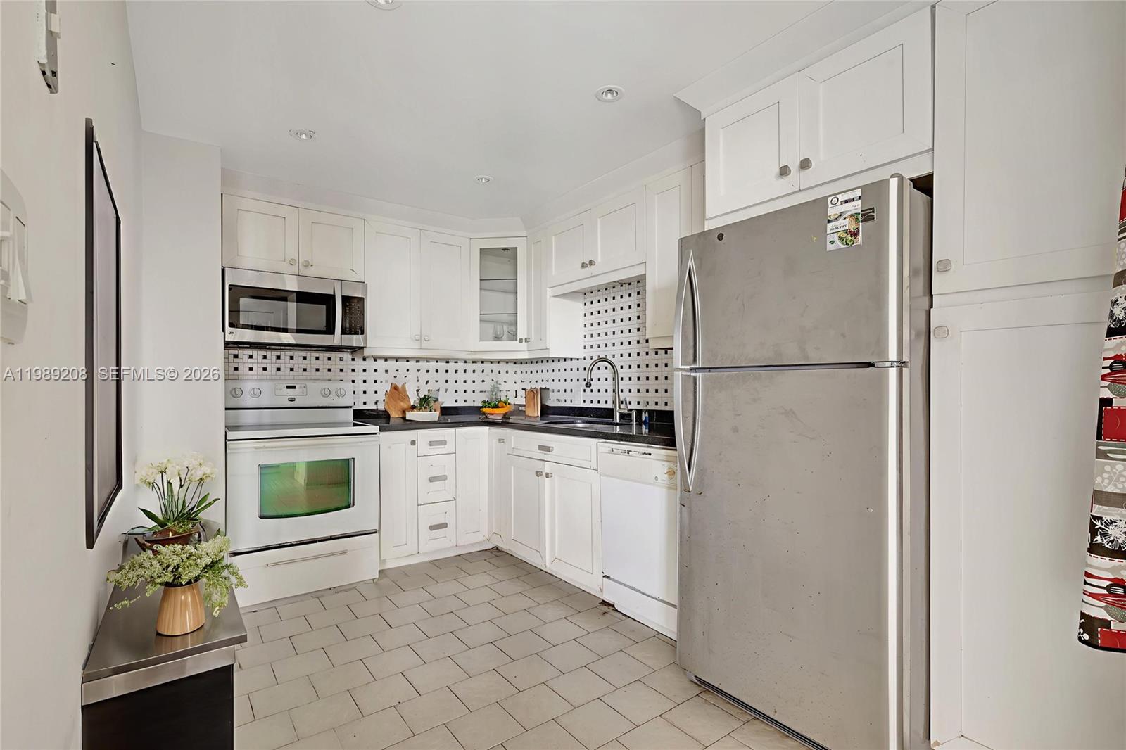 BONAVIDA CONDO - Residential