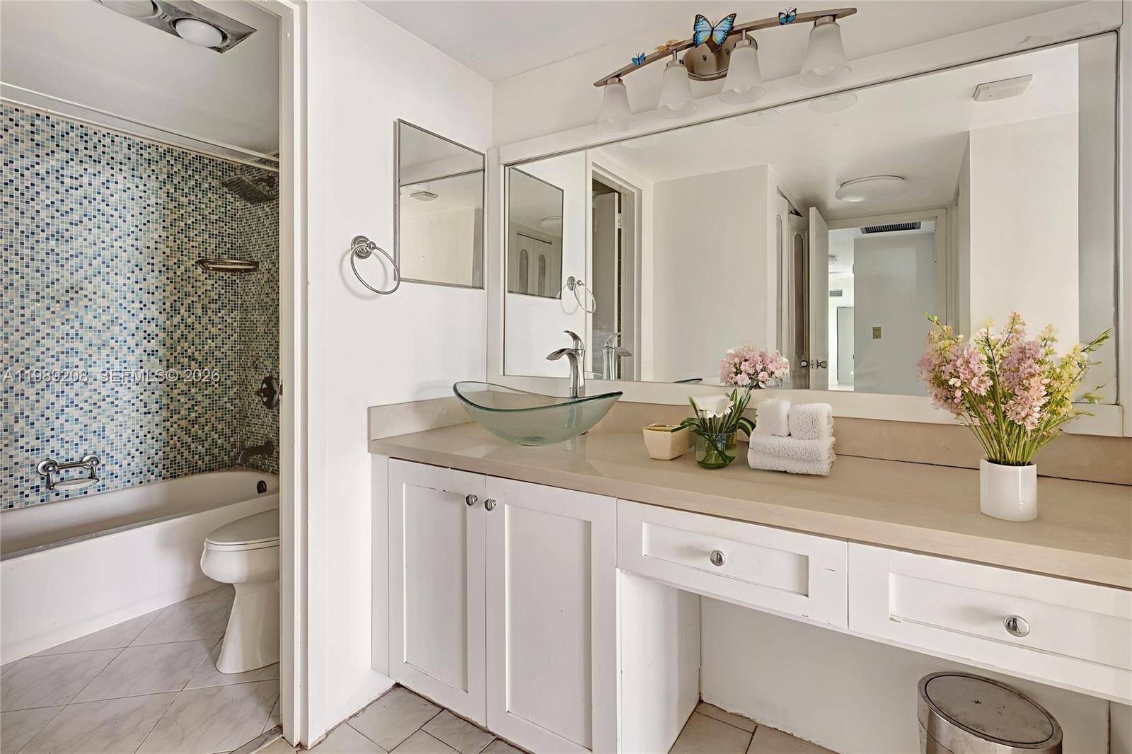 BONAVIDA CONDO - Residential