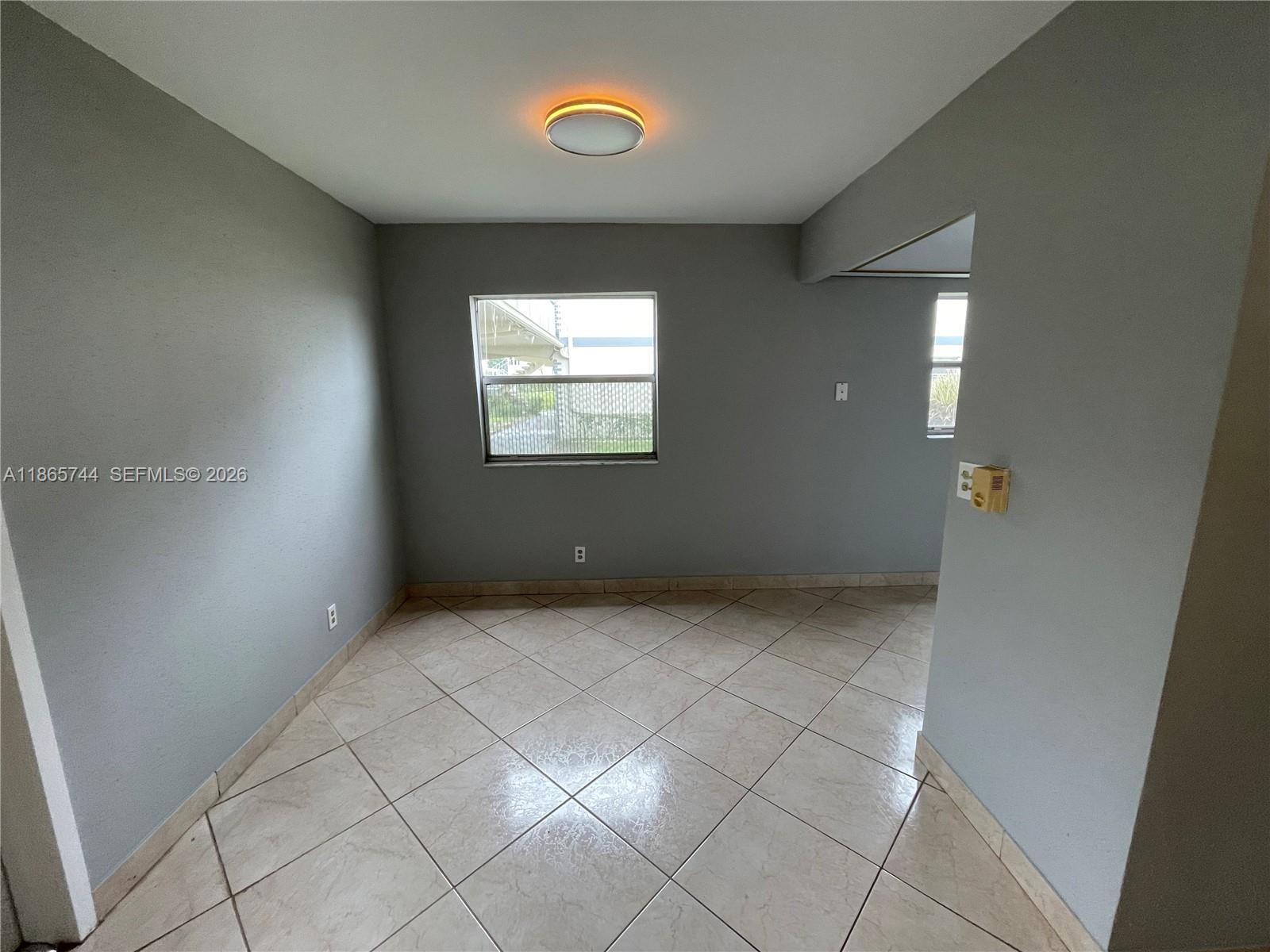 KINGS POINT BRITTANY COND - Residential