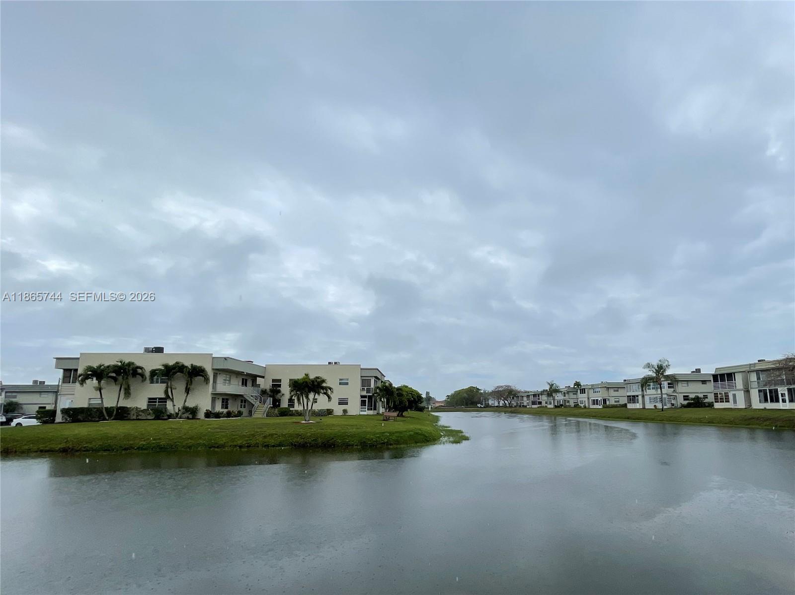 KINGS POINT BRITTANY COND - Residential