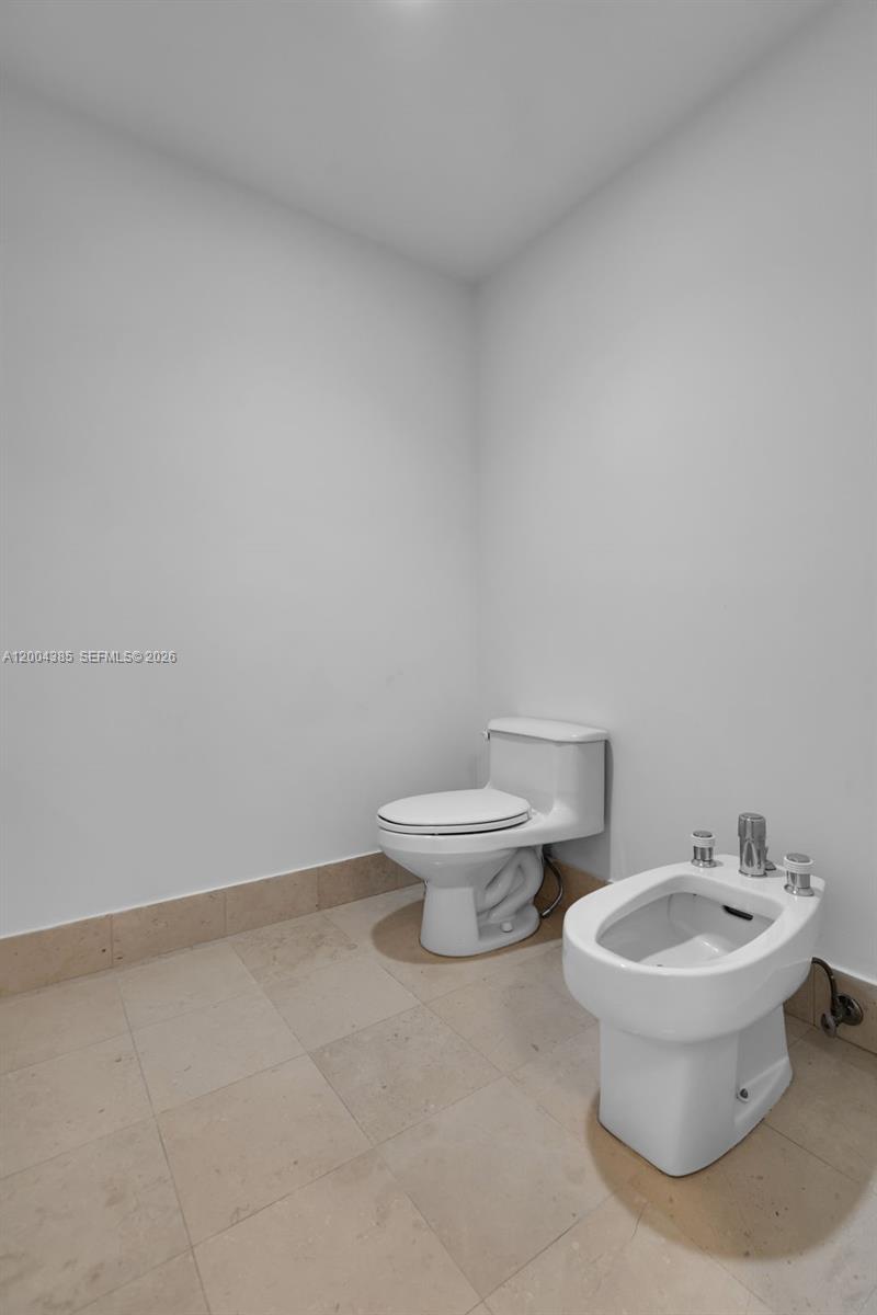 ATLANTIC II AT THE POINT - Residential