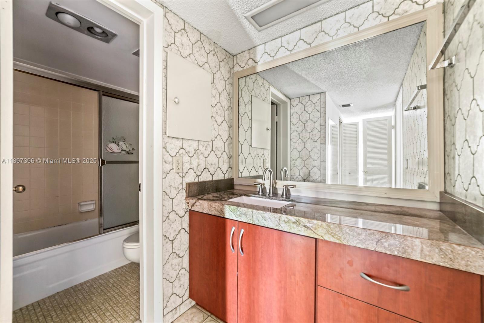 CYPRESS BEND I-A CONDO - Residential