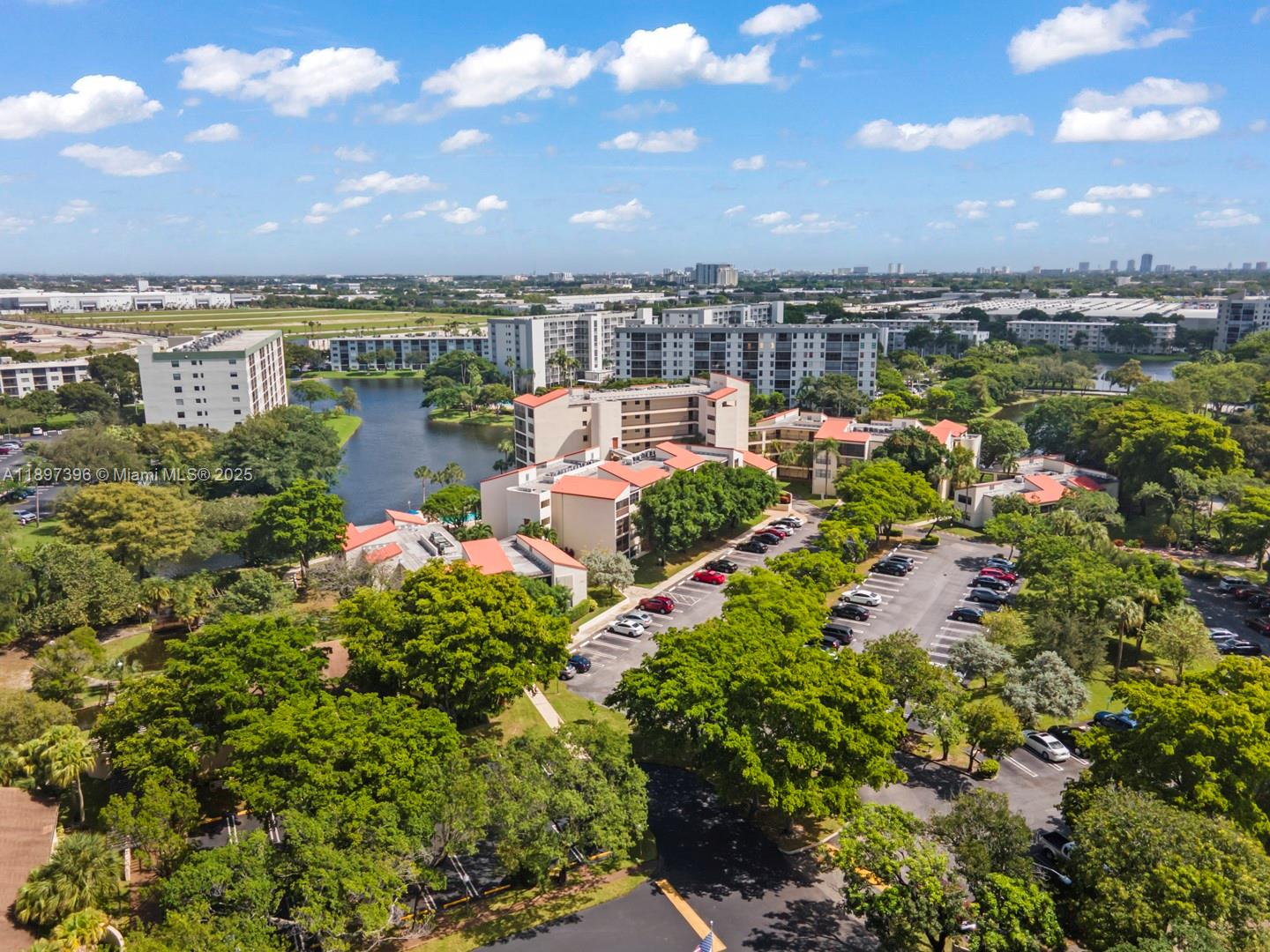 CYPRESS BEND I-A CONDO - Residential