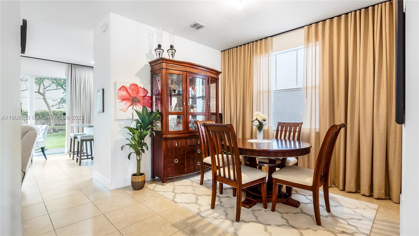 TRAILS AT CENTRAL PARC - Residential Lease