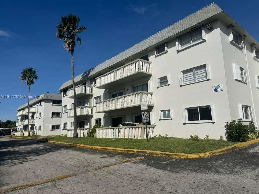 OLA CONDO - Residential