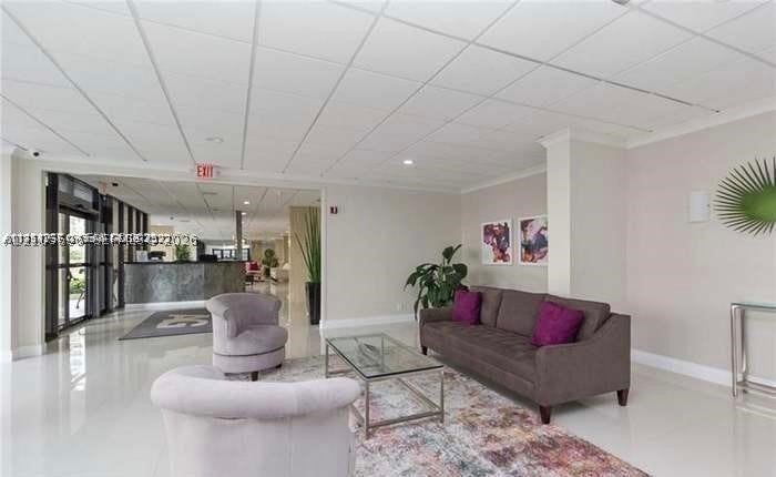 2049 S Ocean Dr 609
