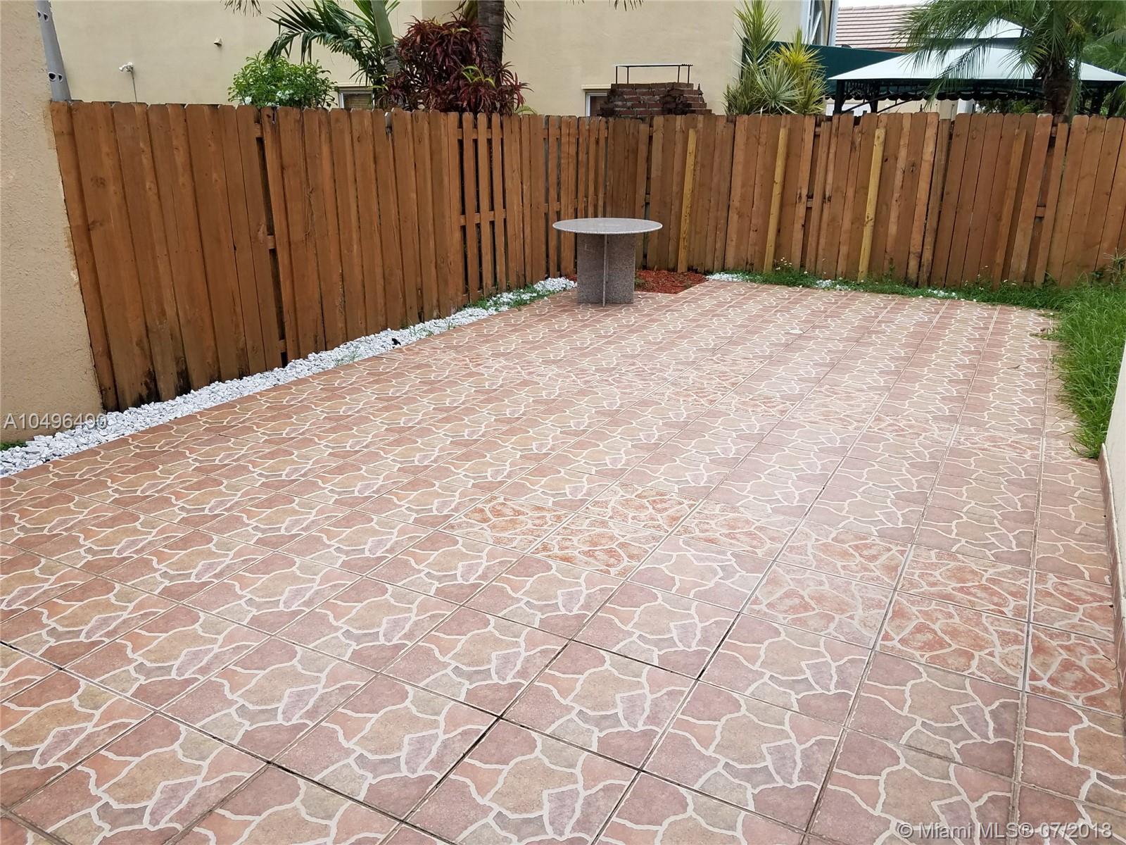 COSTA VERDE - Residential