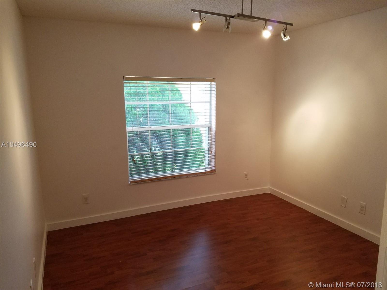 COSTA VERDE - Residential