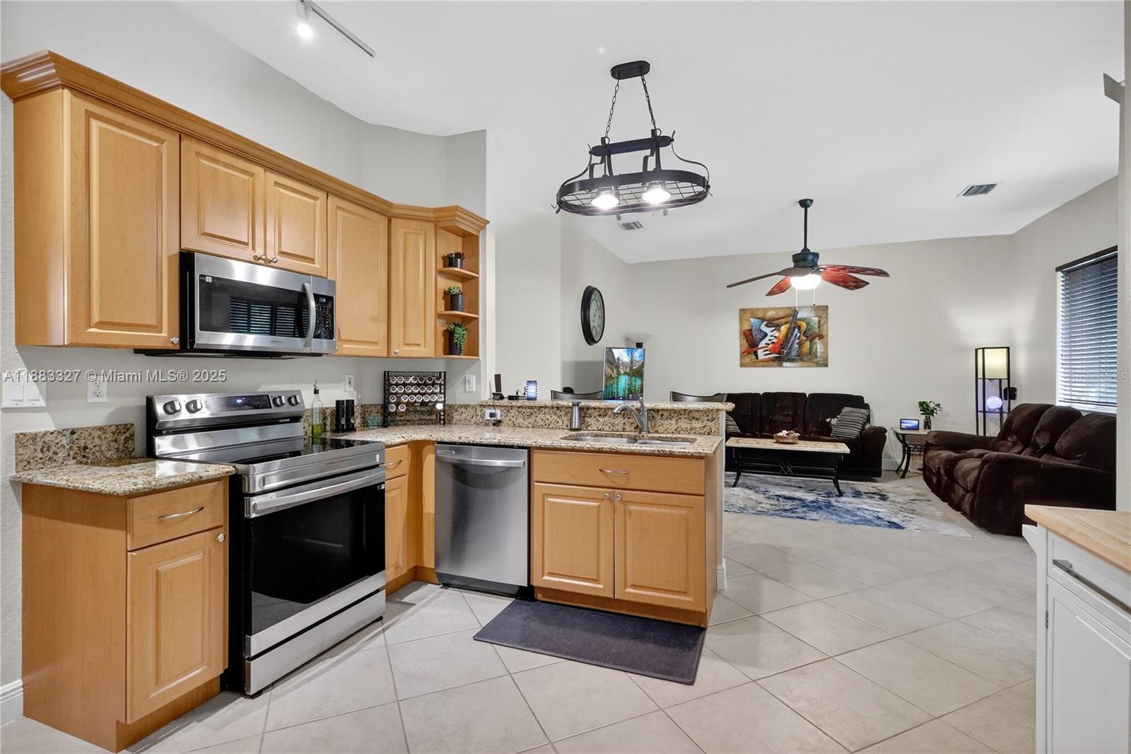 FLAMINGO HOMES - Residential