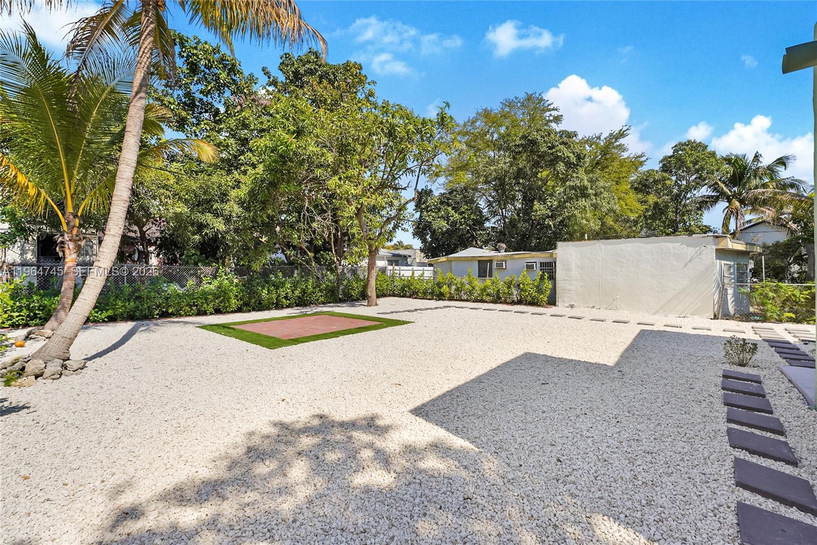 36TH ST MANOR - Residential