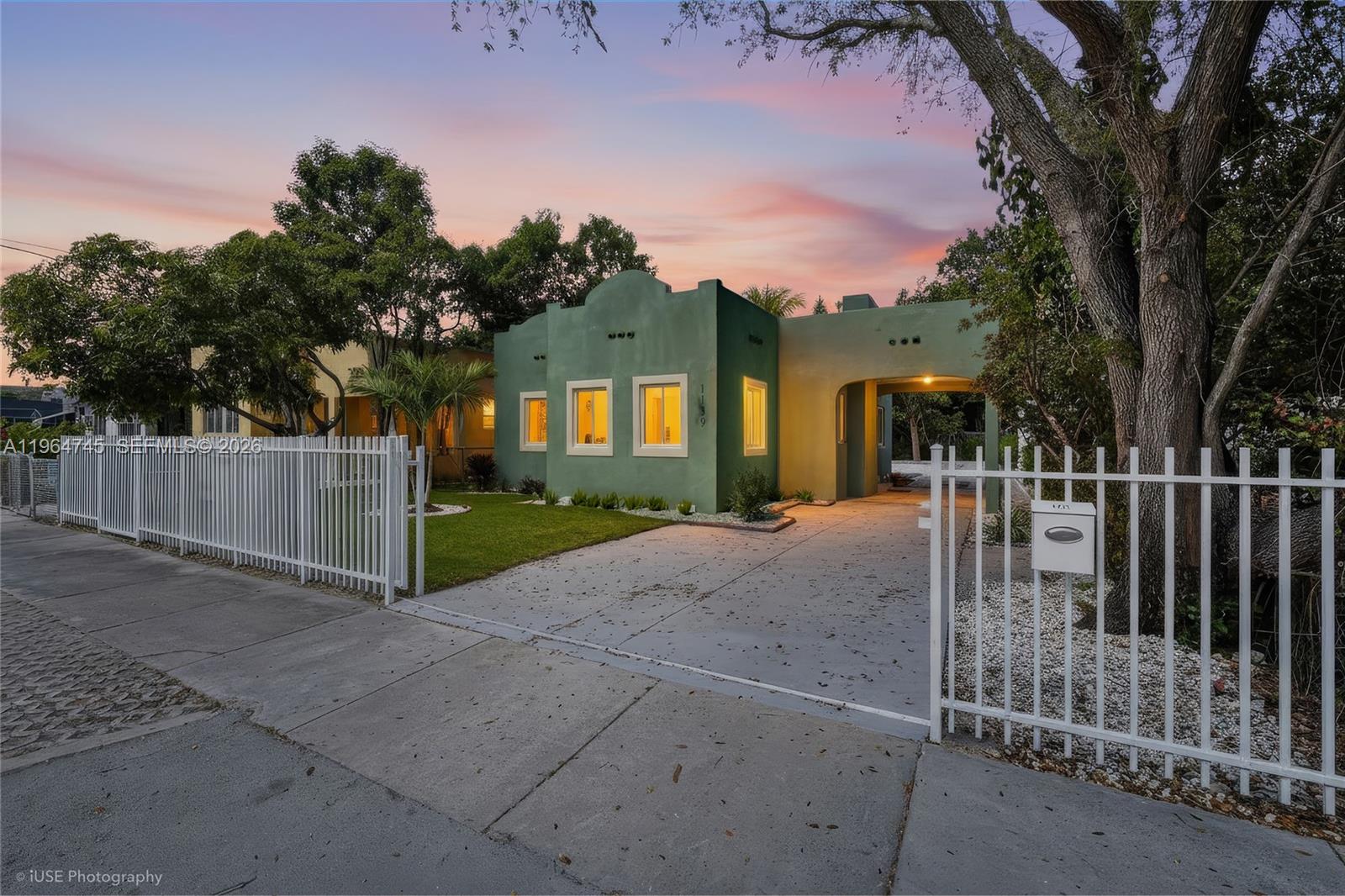 36TH ST MANOR - Residential