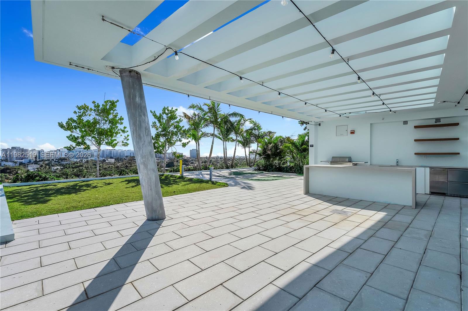 BAY HARBOR ISLAND - Residential