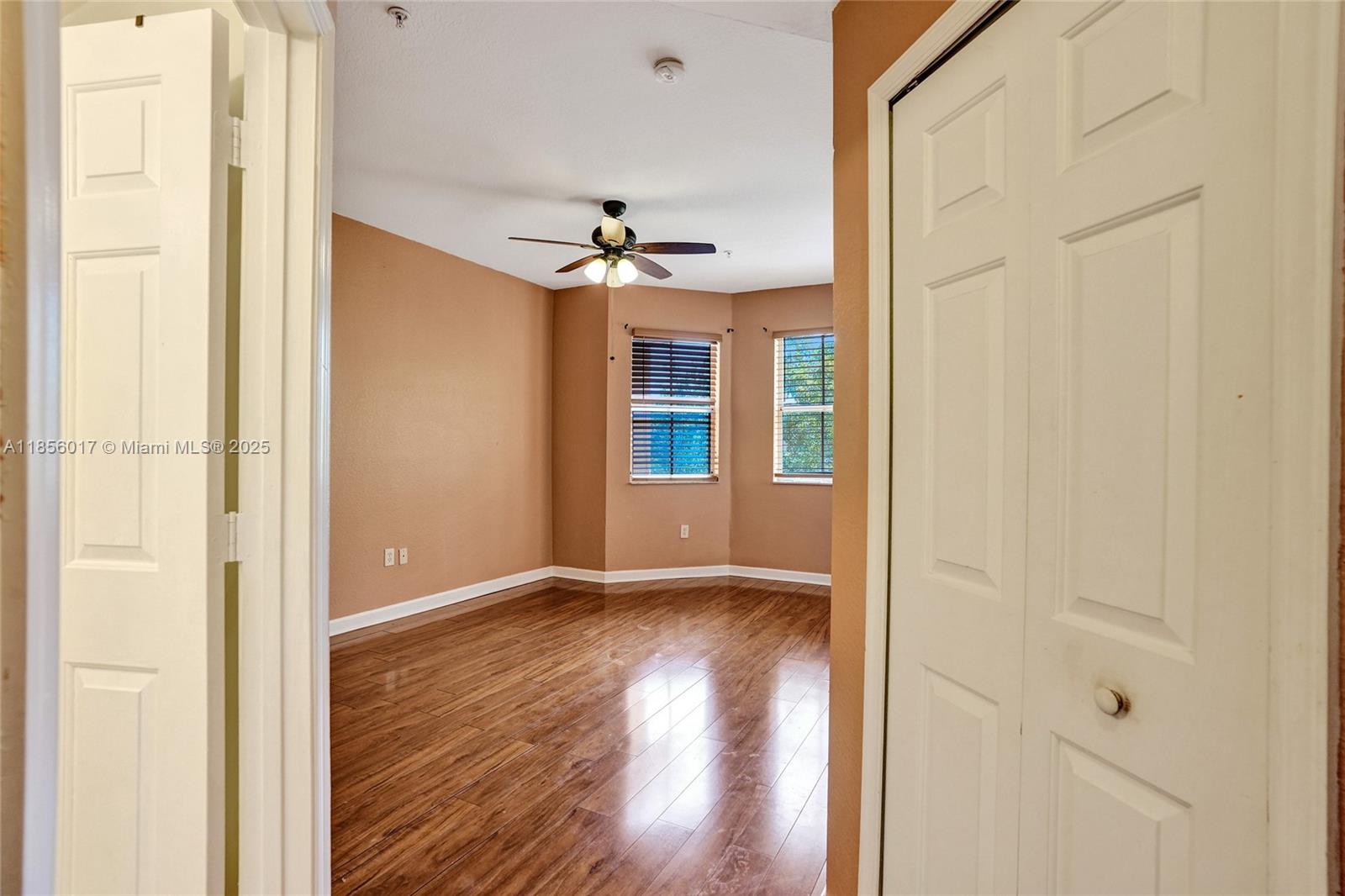 SHOMA TOWNHOMES AT ROYAL - Residential