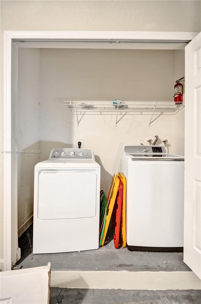 SHOMA TOWNHOMES AT ROYAL - Residential