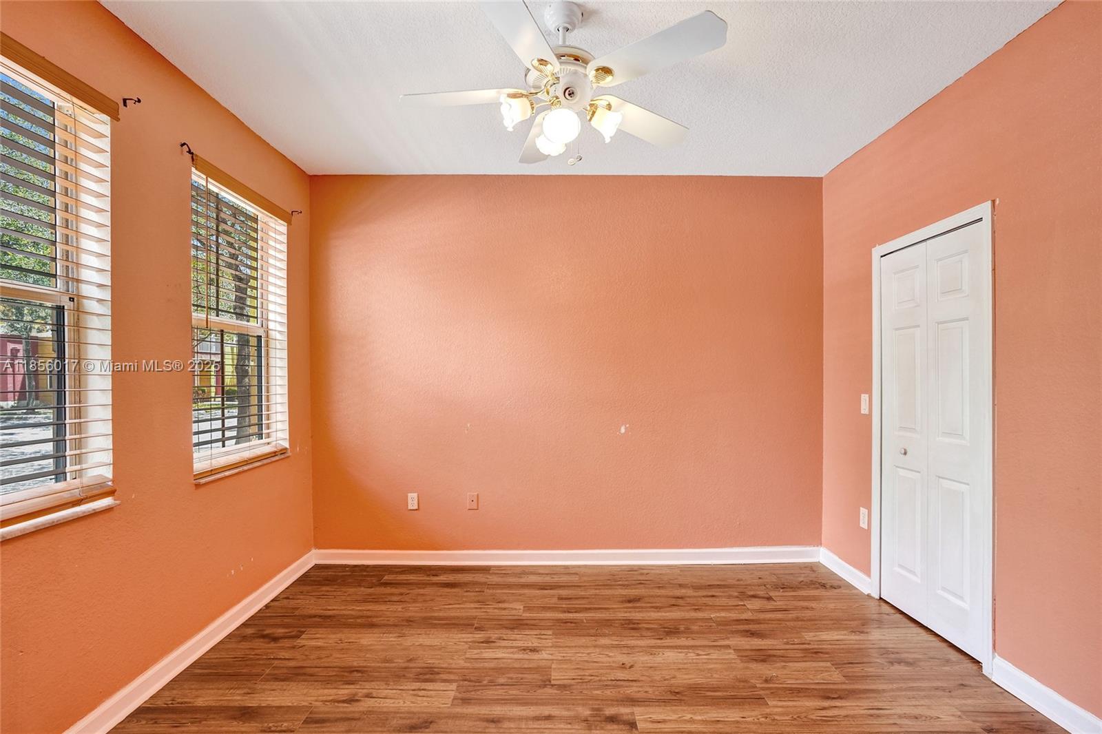 SHOMA TOWNHOMES AT ROYAL - Residential