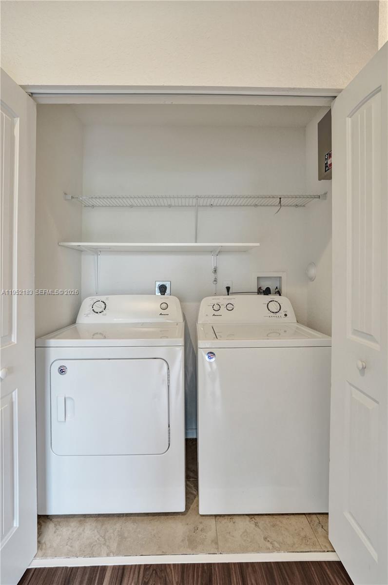 RUTH RIDGE - Residential