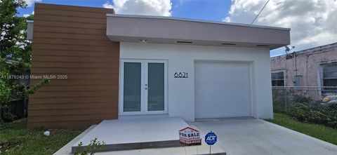 6821 NW 6th Ct Miami FL 33150
