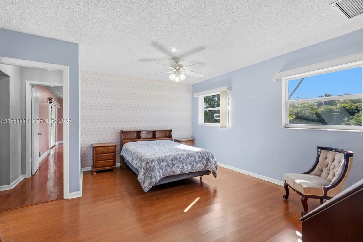 DAVIE FARMETTES - Residential