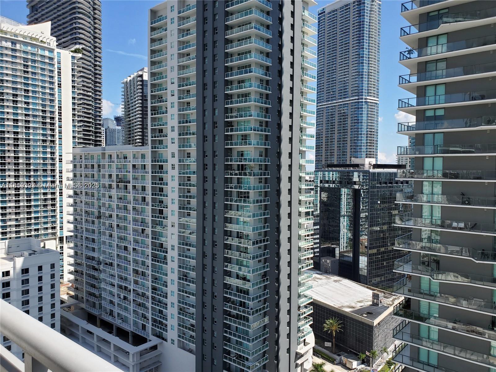 INFINITY AT BRICKELL COND - Residential Lease