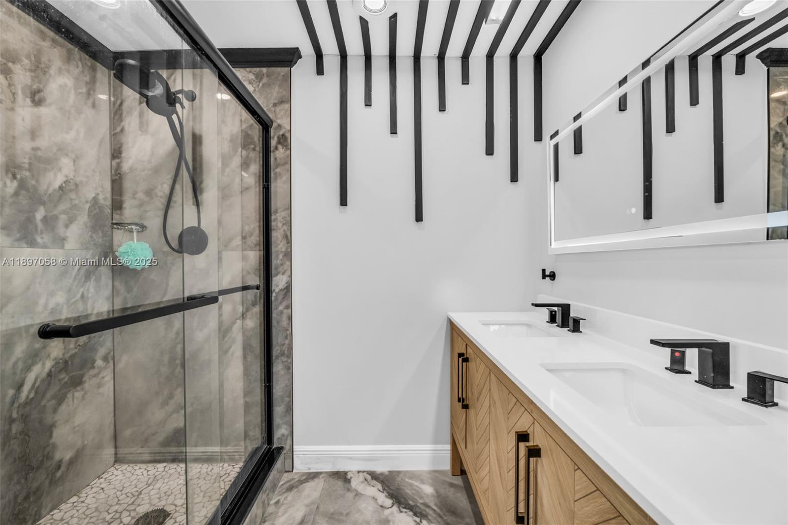 WESTWOOD ESTS SEC 1 2ND A - Residential