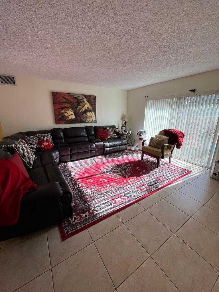 PALMS VILLAS AND CONDOS S - Residential