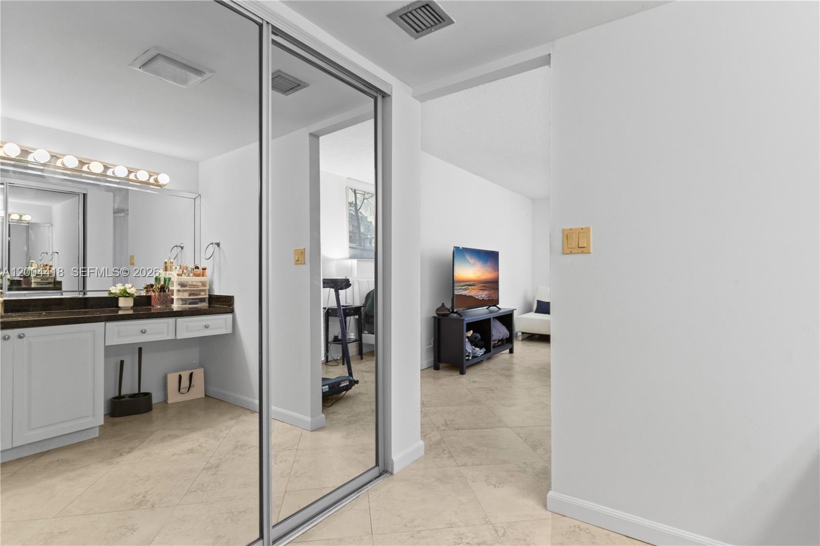 ARLEN HOUSE EAST CONDO - Residential