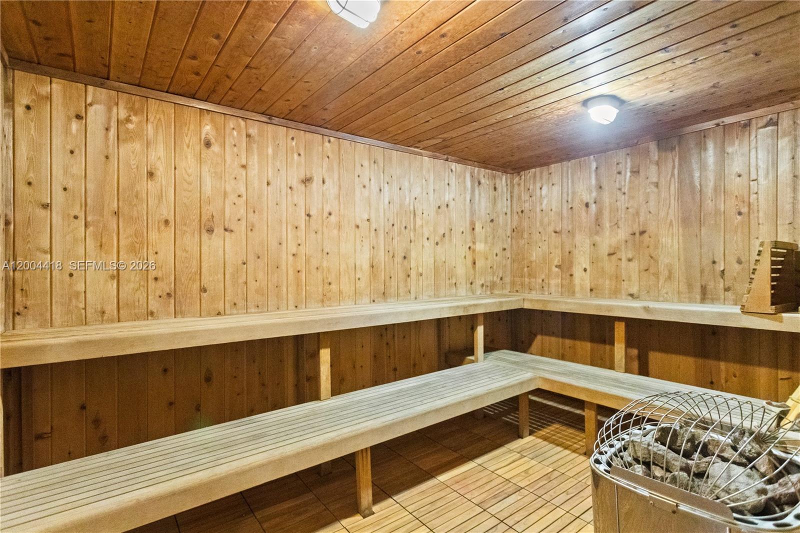 ARLEN HOUSE EAST CONDO - Residential