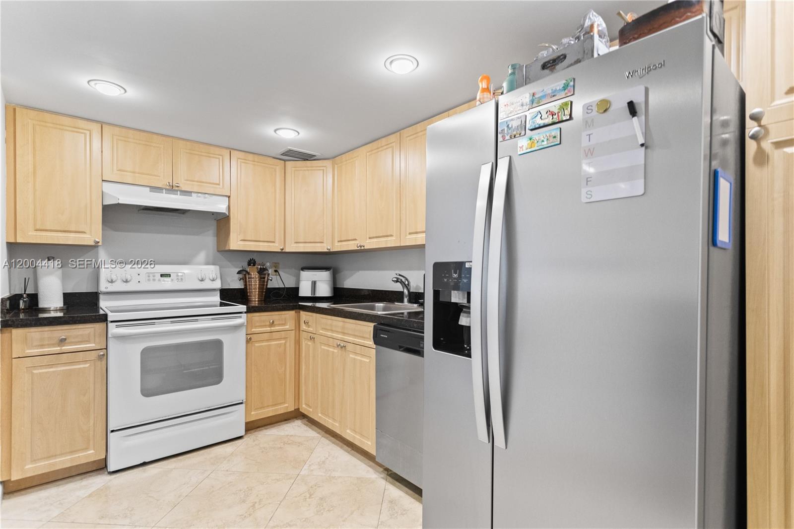 ARLEN HOUSE EAST CONDO - Residential