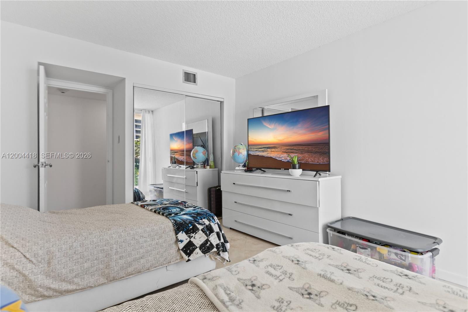 ARLEN HOUSE EAST CONDO - Residential