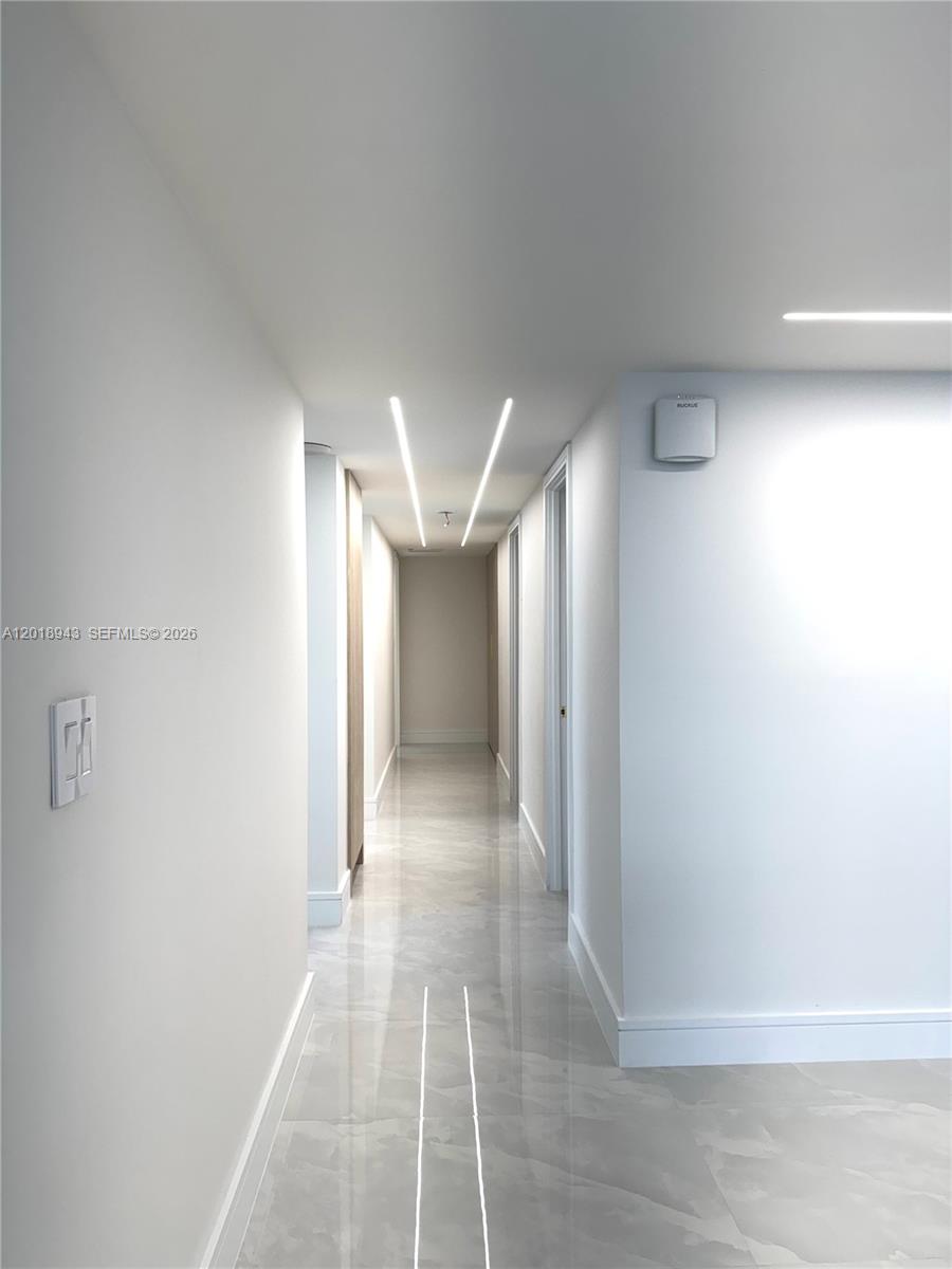 SOUTHPOINT CONDO - Residential