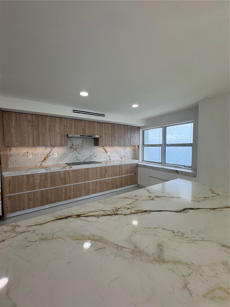 3400 Galt Ocean Dr 702S