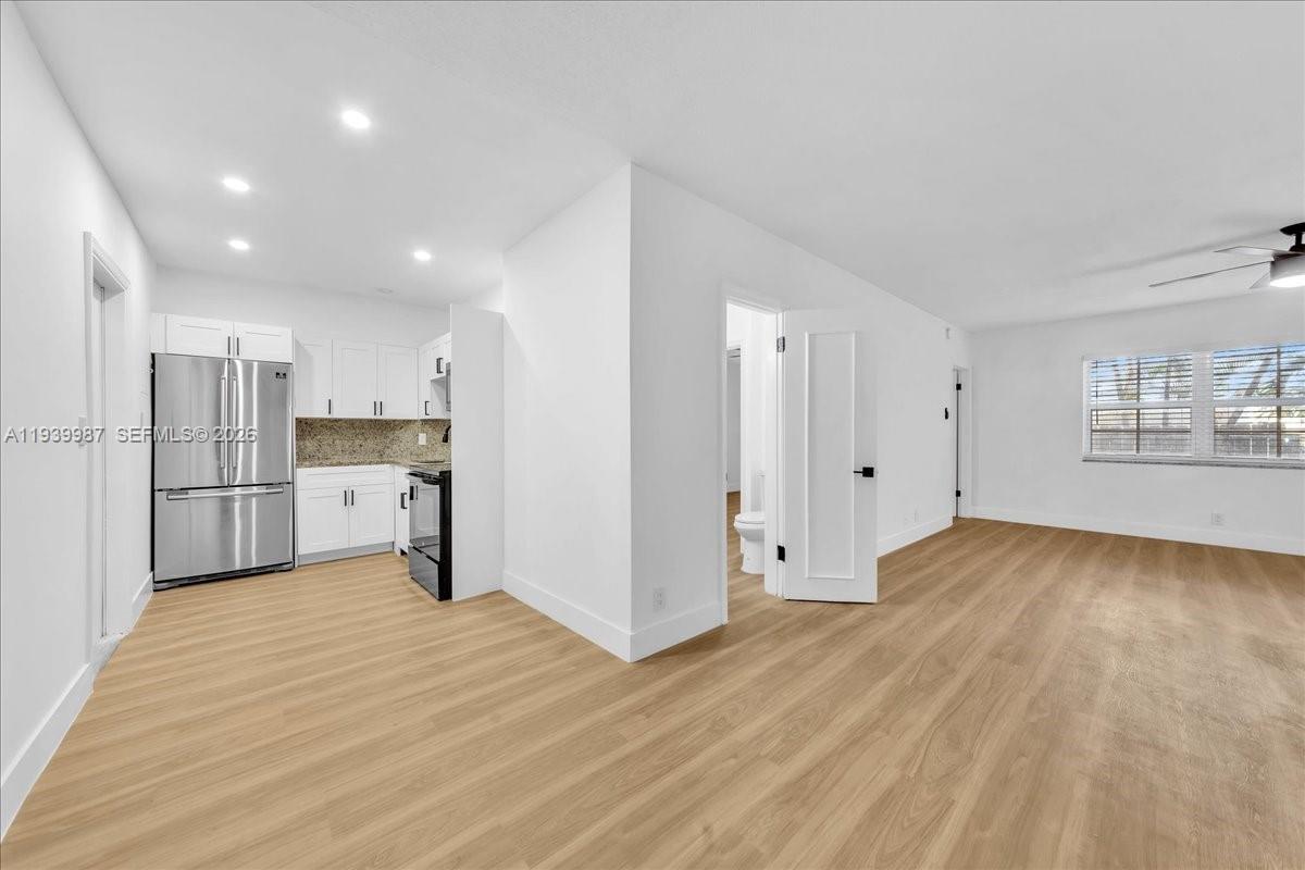 VILLAGE AT HARBOR BEACH CO - Residential Lease