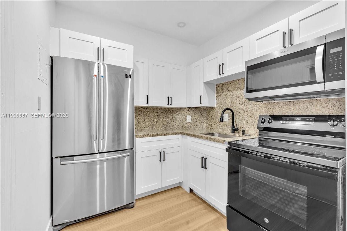 VILLAGE AT HARBOR BEACH CO - Residential Lease