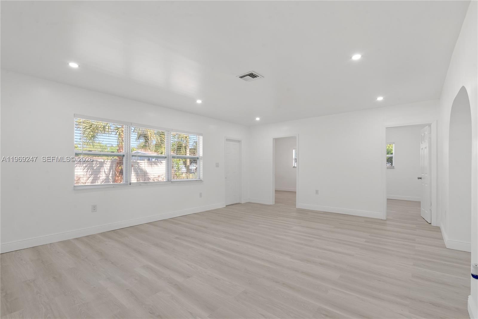 BROWARDALE 2ND ADD AMEN P - Residential