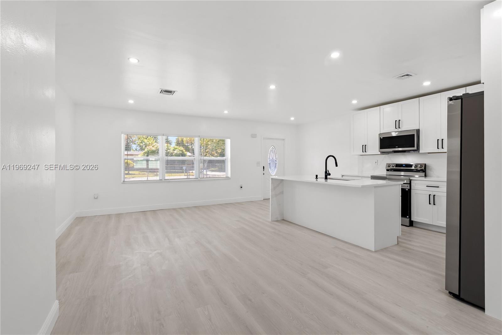 BROWARDALE 2ND ADD AMEN P - Residential