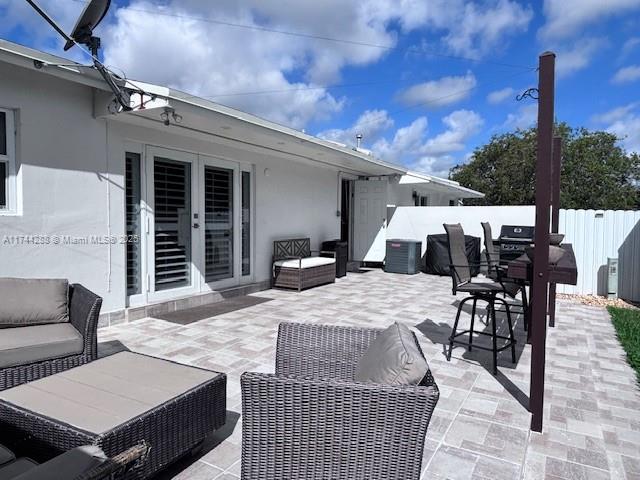 ROYALE GREEN TOWNHOUSE SE - Residential