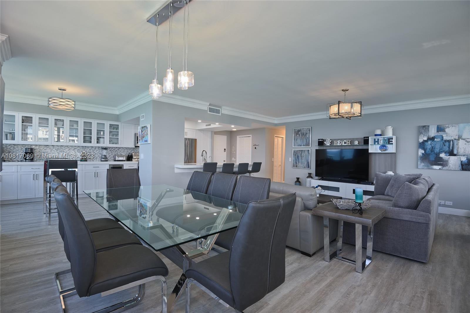 ALEXANDER TOWERS CONDO - Residential Lease