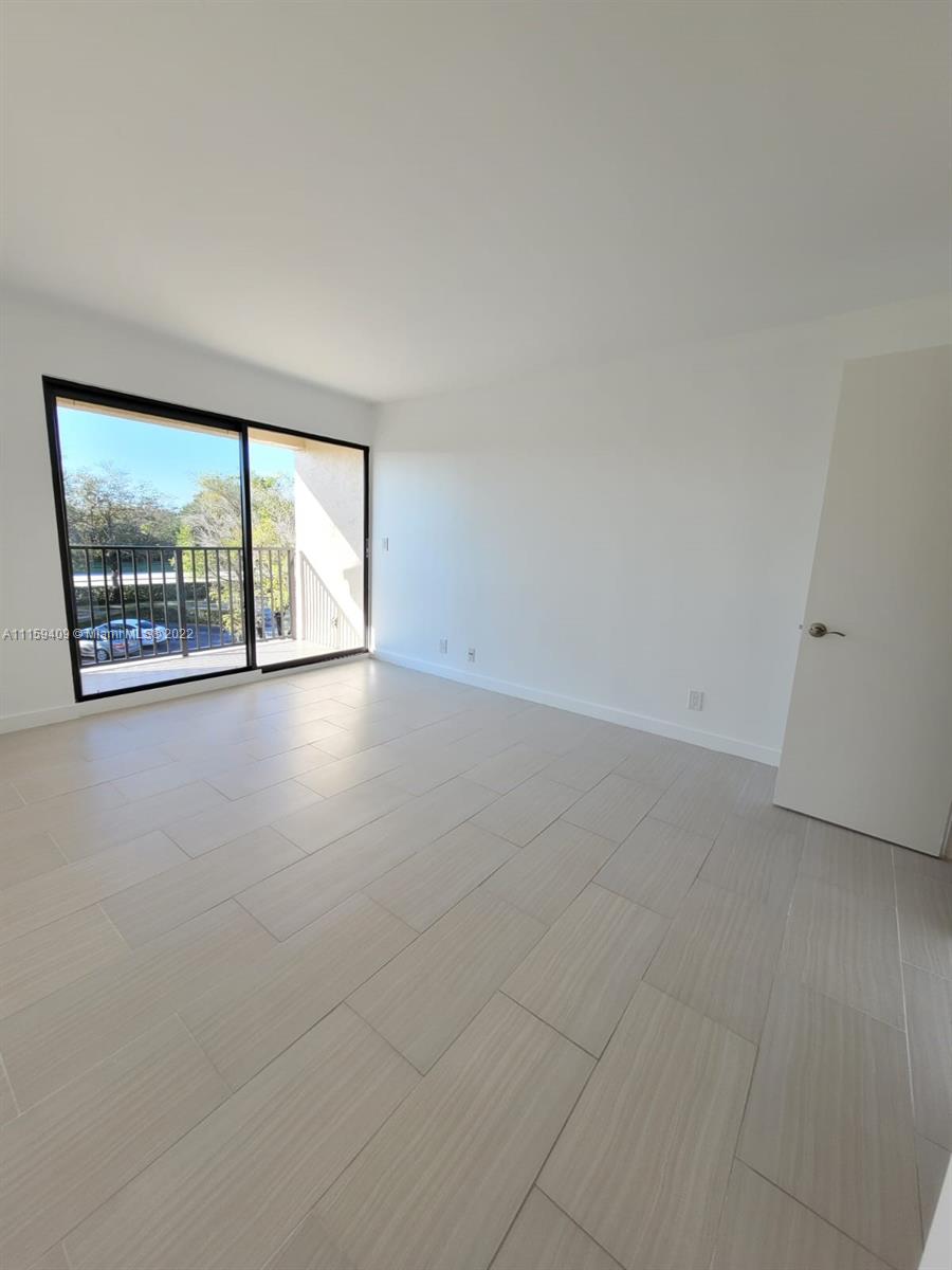 TARA GARDENS 1 CONDO - Residential Lease