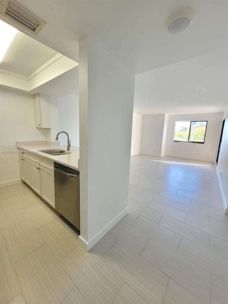 TARA GARDENS 1 CONDO - Residential Lease