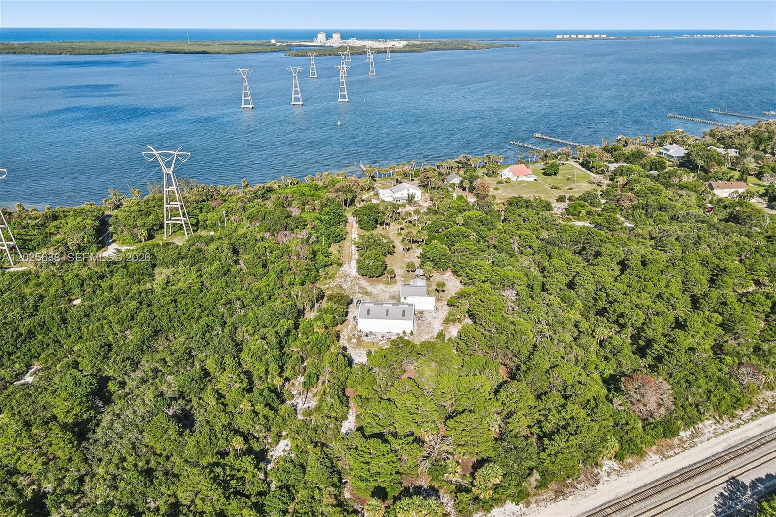 WATERFRONT BAY OCEAN RIVER - Residential