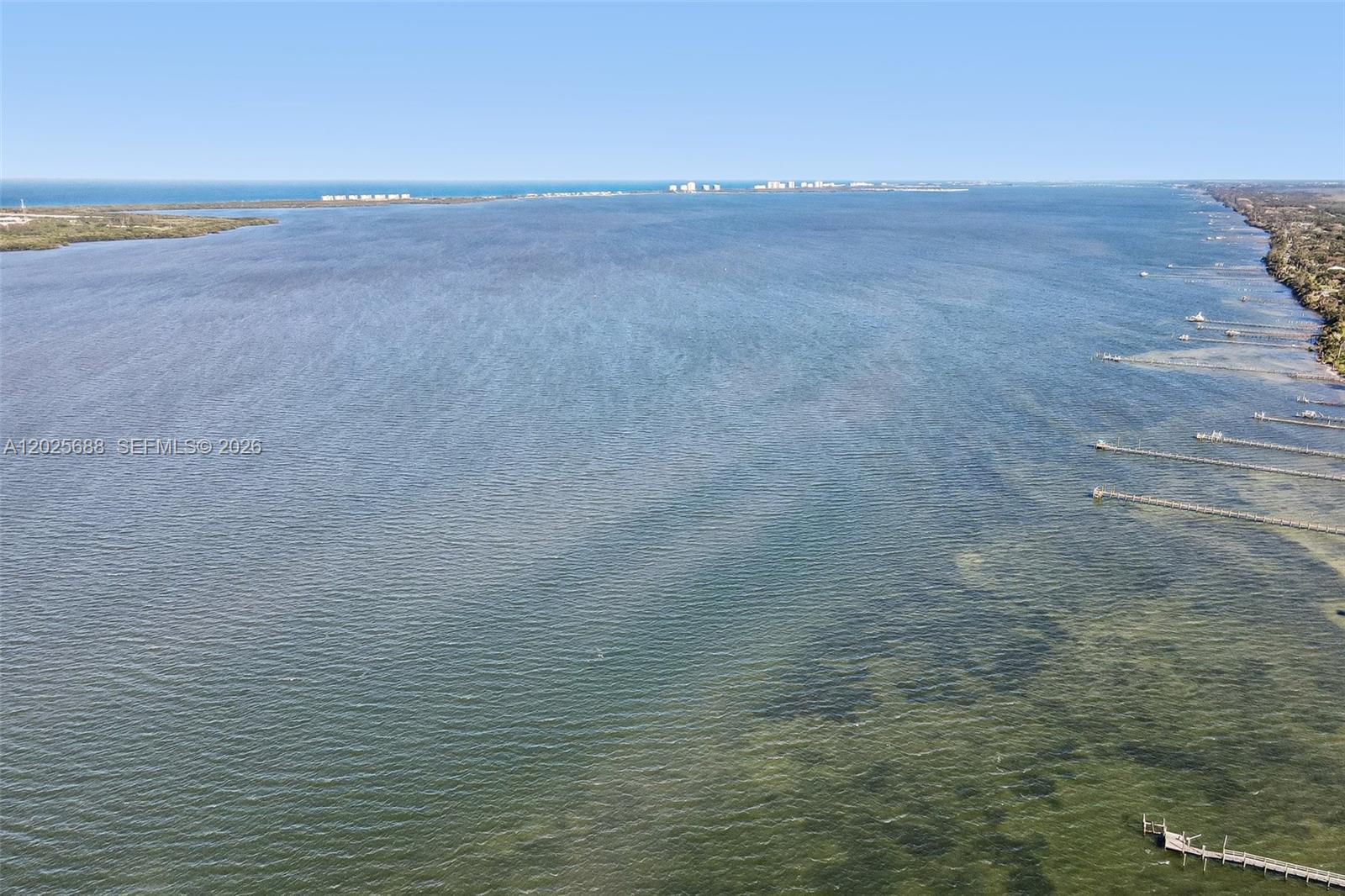 WATERFRONT BAY OCEAN RIVER - Residential