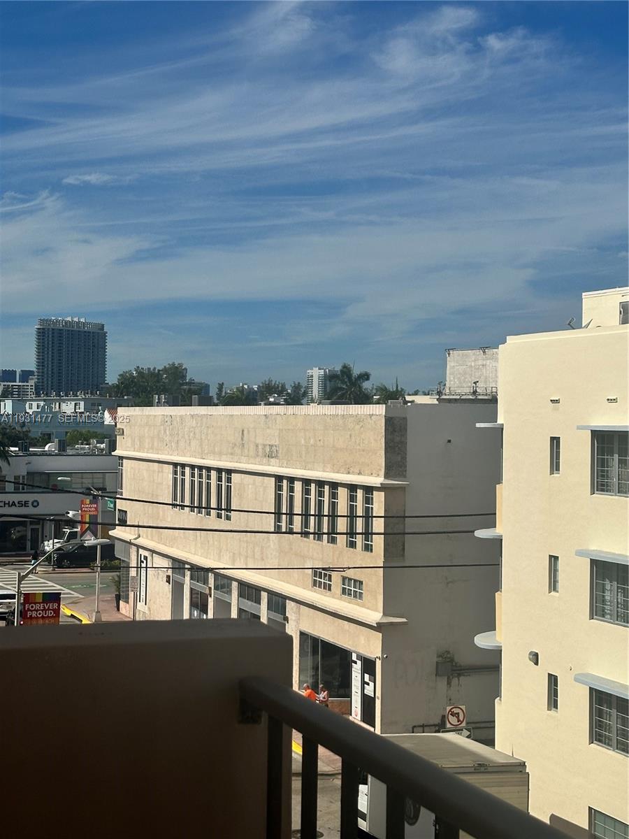 COLLINS VISTA CONDO - Residential Lease