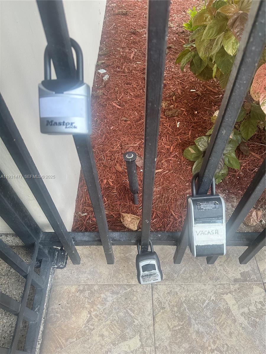 COLLINS VISTA CONDO - Residential Lease