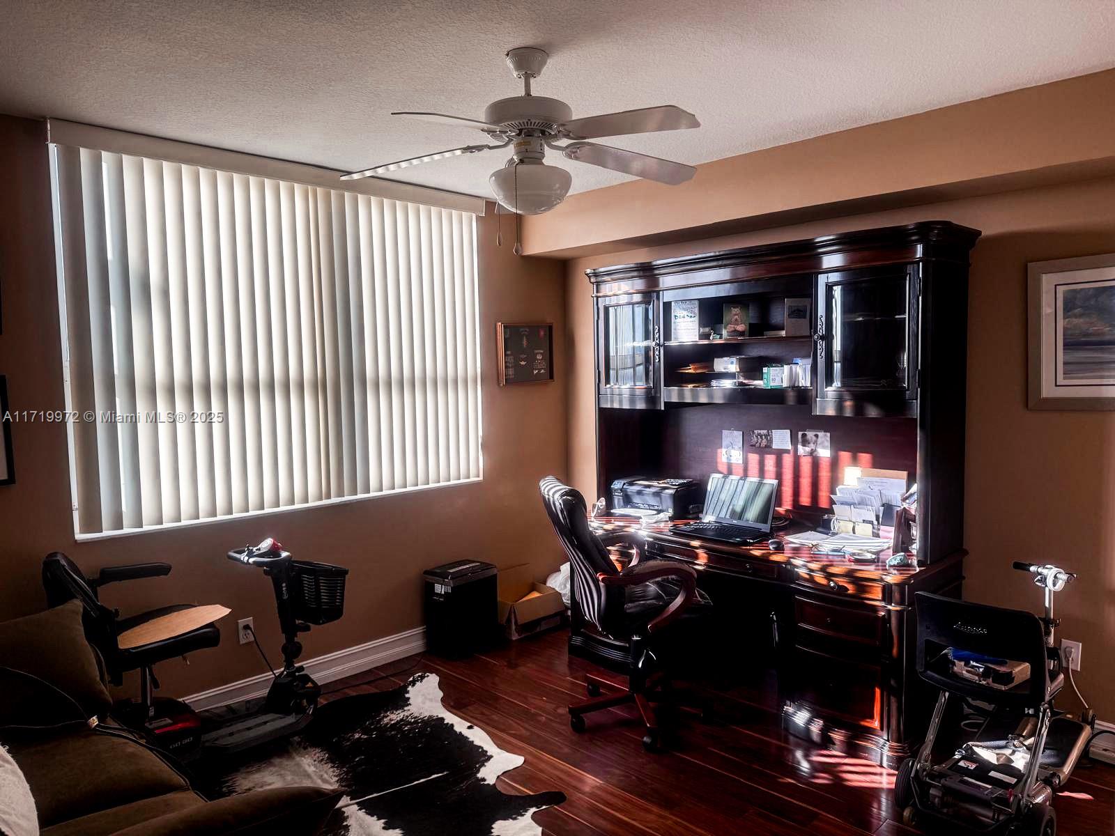 DA VINCI ON DOUGLAS CONDO - Residential