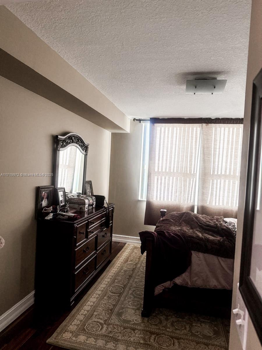 DA VINCI ON DOUGLAS CONDO - Residential